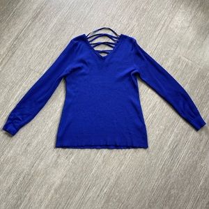 V-neck Long Sleeve